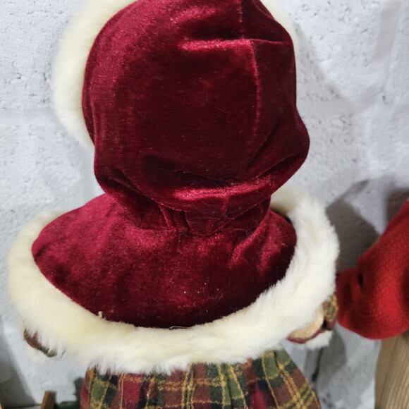 Dan Dee Porcelain Christmas Caroler Girl&Boy Doll Set 18" Beautiful Outfits SEE - Picture 8 of 16